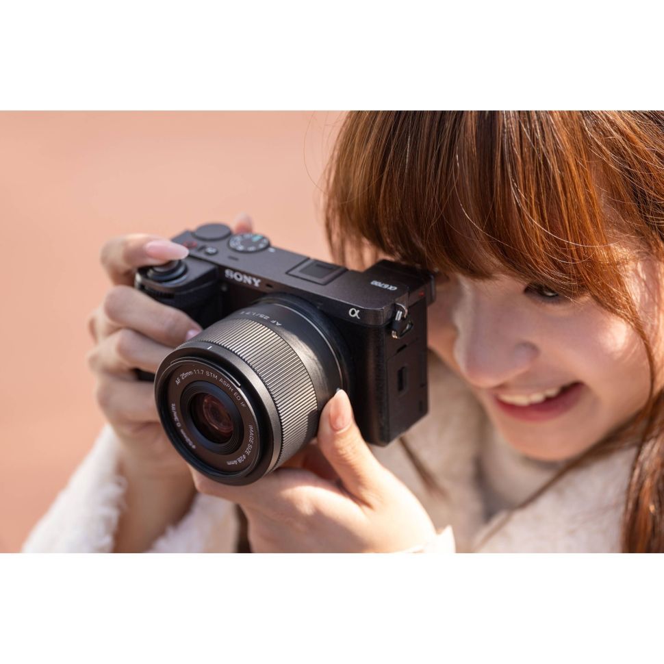 Обʼєктив Viltrox AF 25mm f/1.7 Air E для Sony E-Mount (APS-C